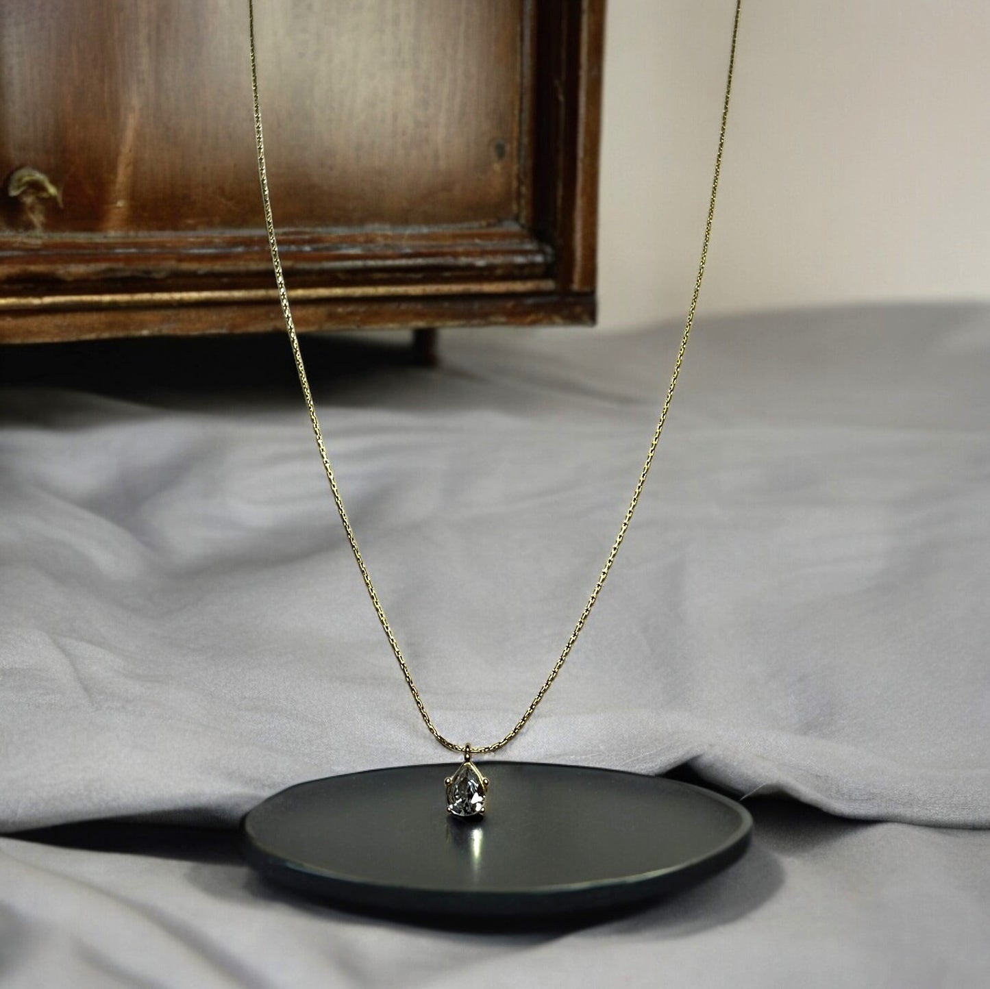SS Queen Lisa Necklace
