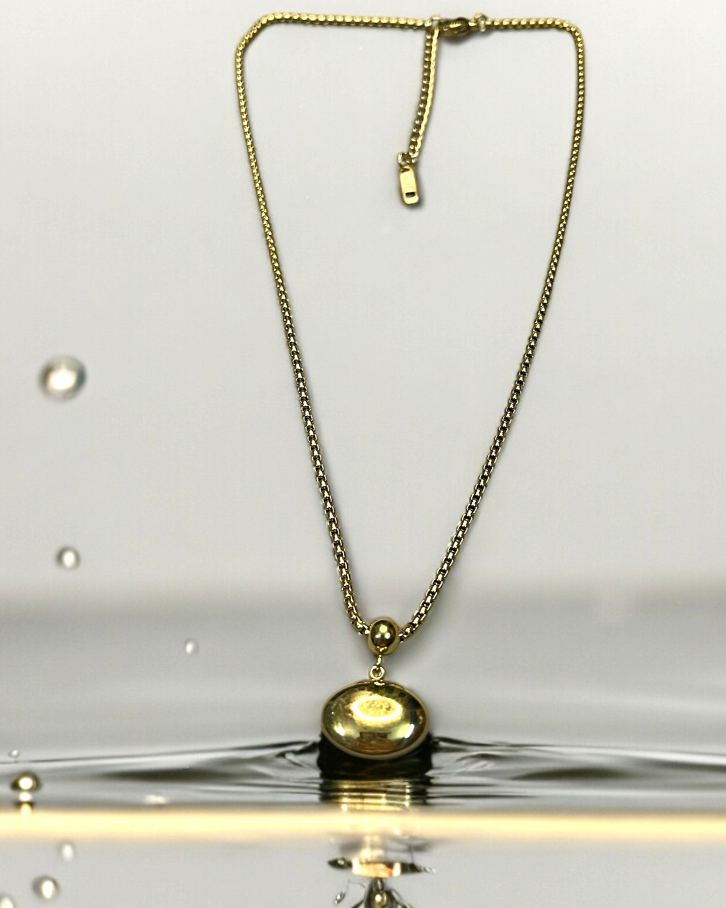 SS Classic Oval Necklace