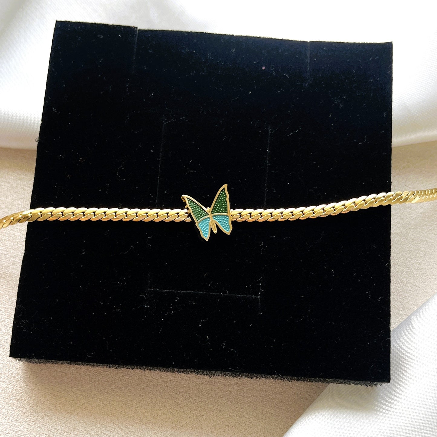 Golden Flutter Anklet