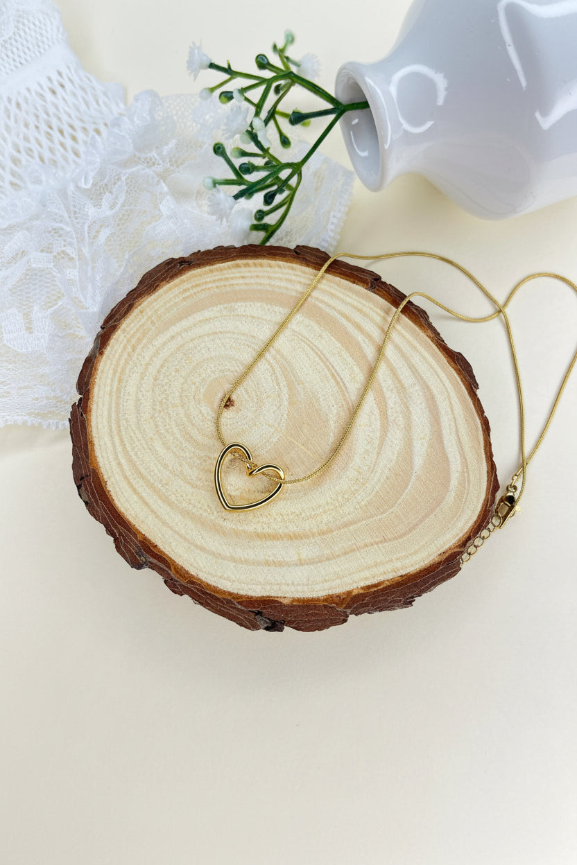 Heart Veil Necklace