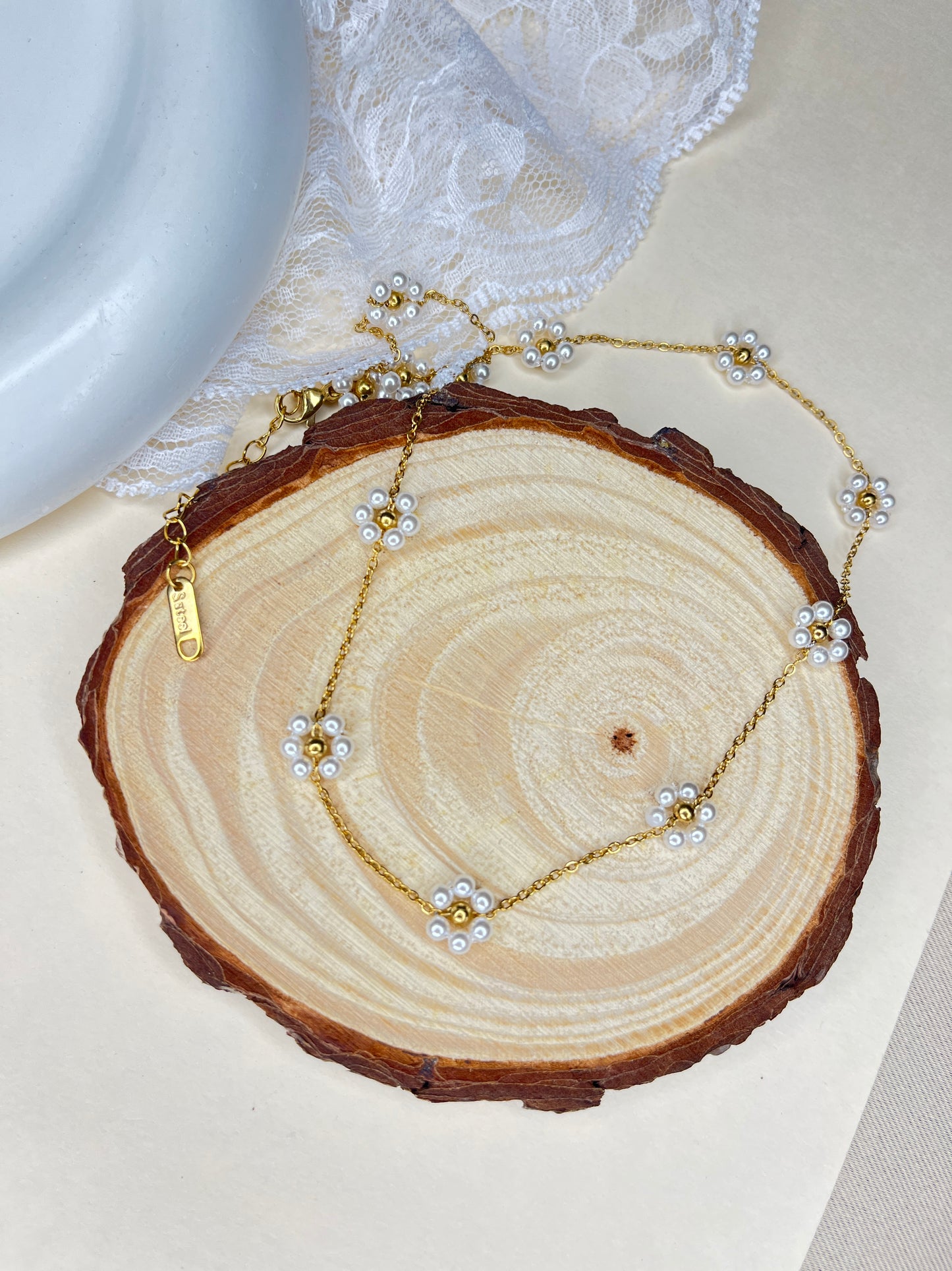 Princess Daisy Necklace