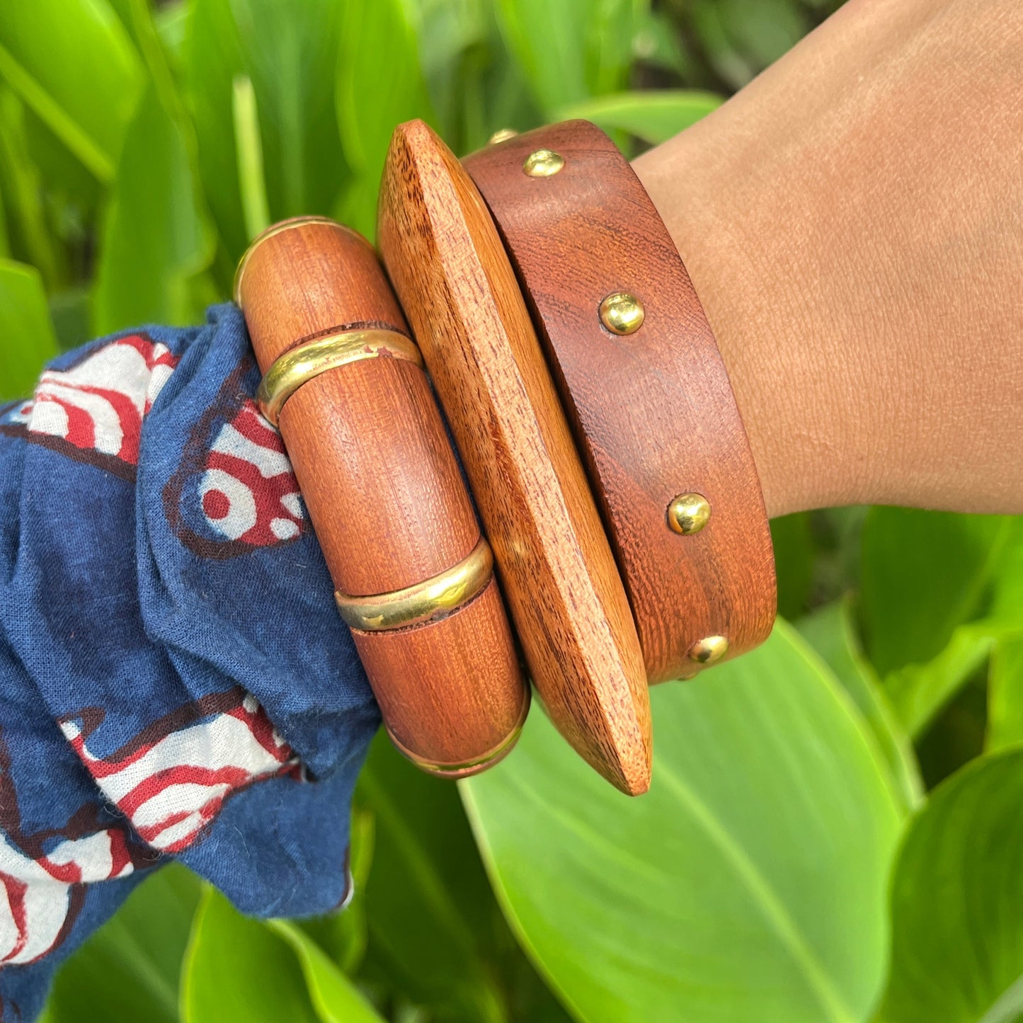 Elegant Wooden Bangle Stack – Set of 3 (Size 2.8)