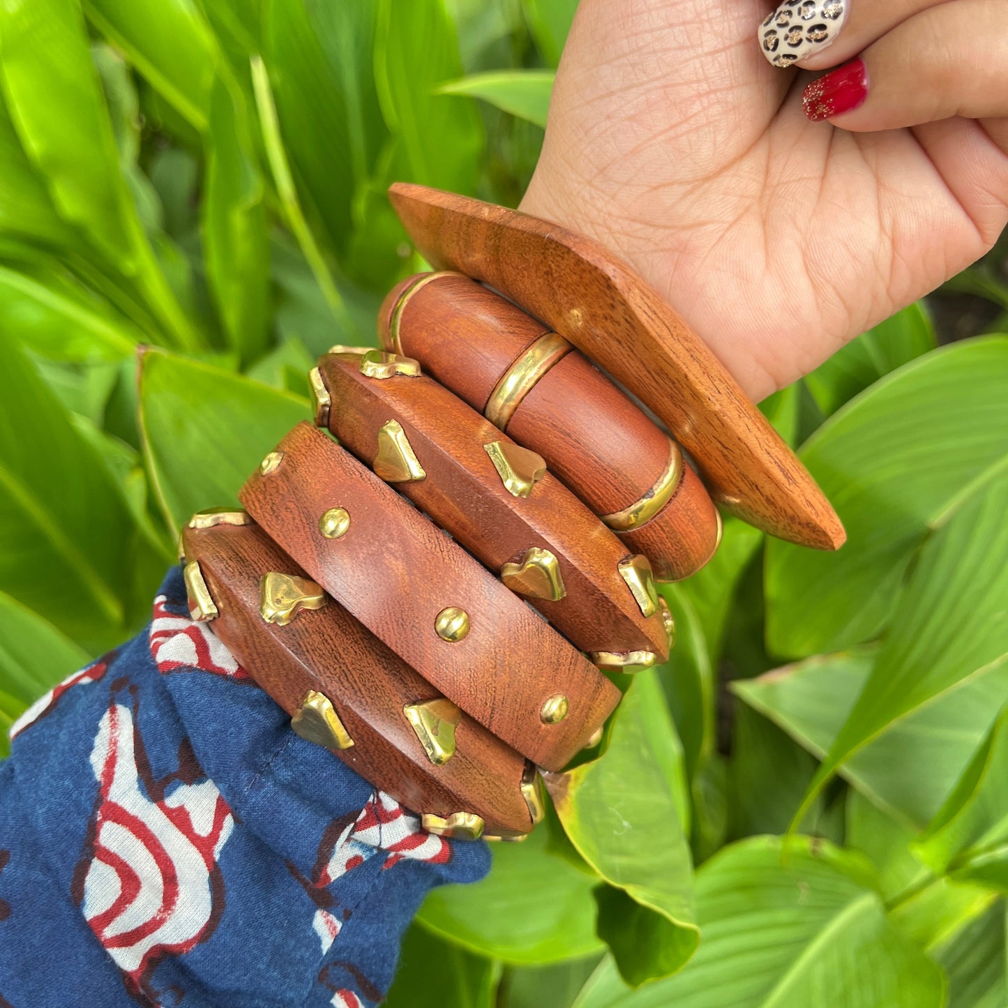 Elegant Wooden Bangle Stack – Set of 5 (Size 2.8)