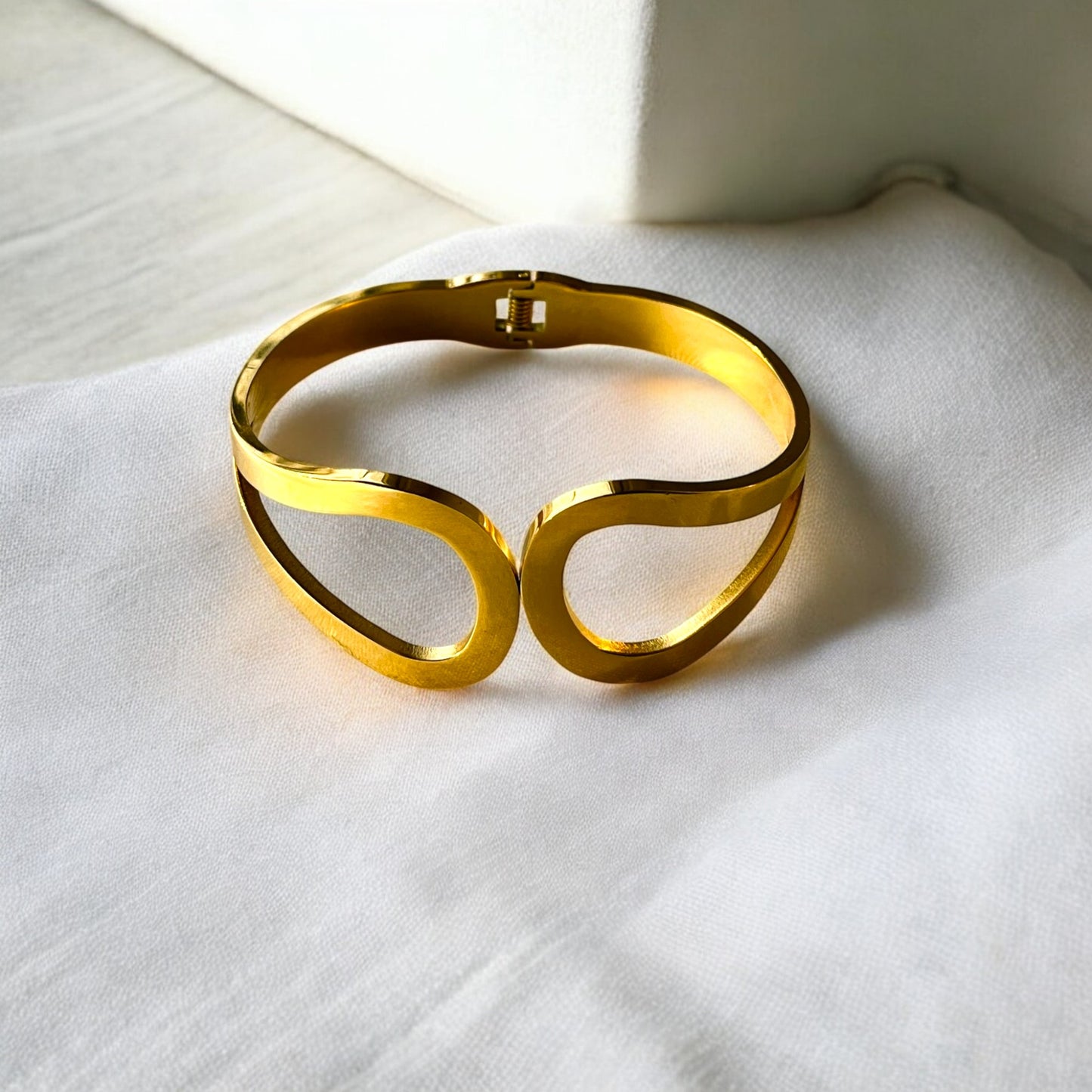 18K Gold Plated Noa Bracelet