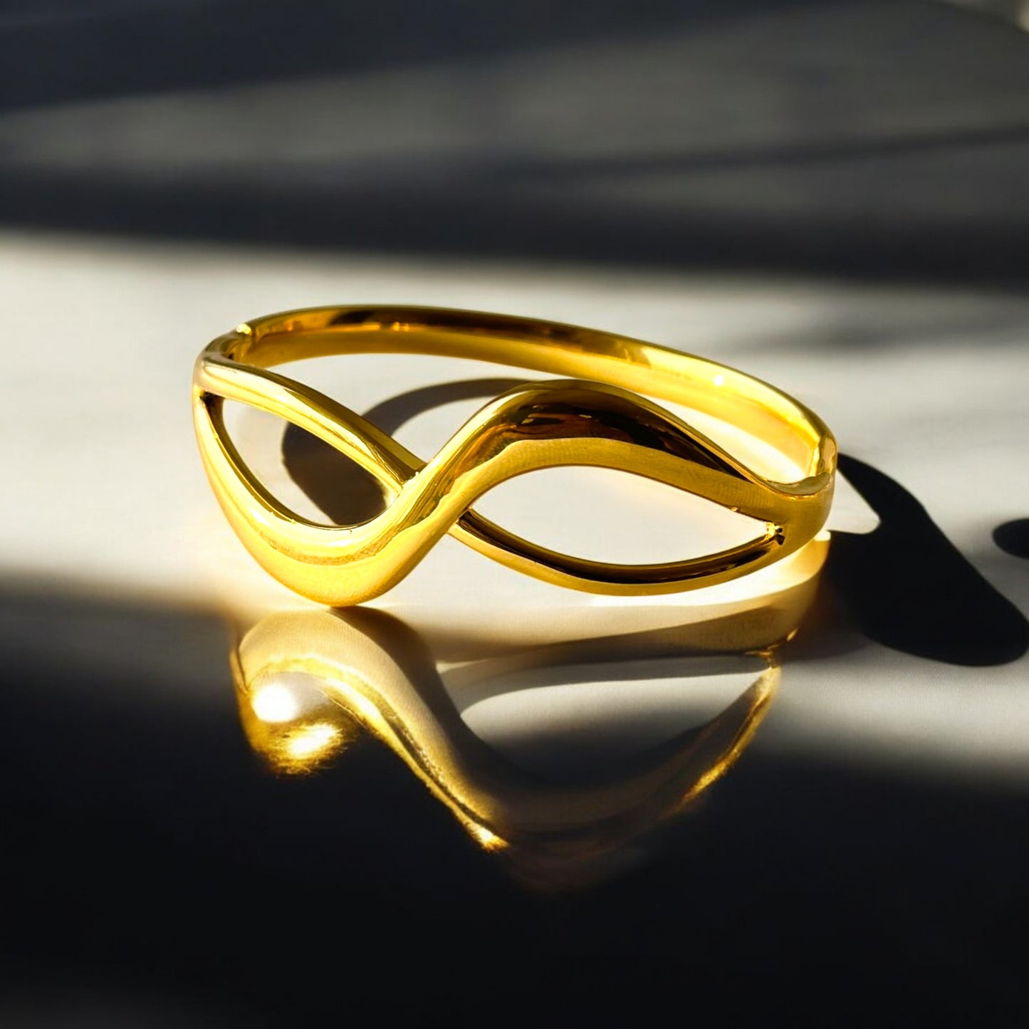 18K Gold Plated Luna Bracelet