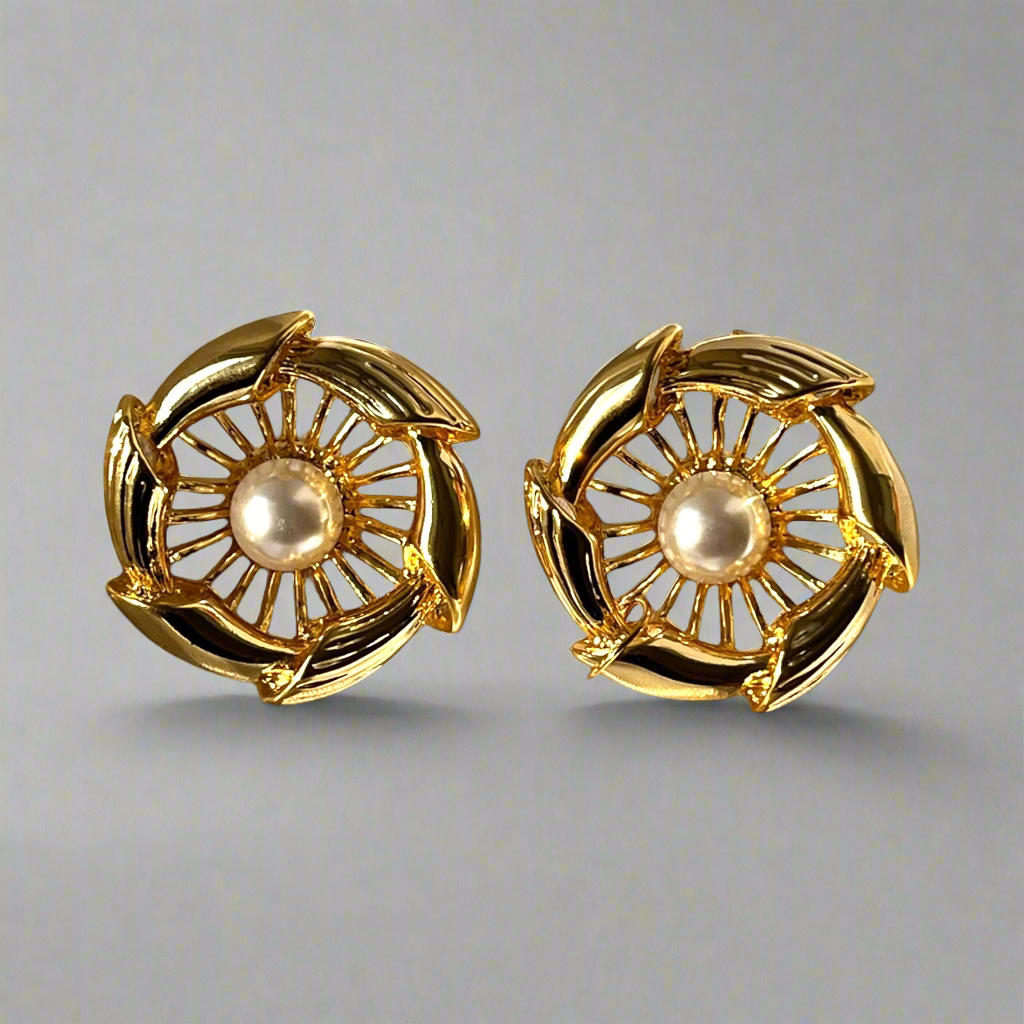 Pearl Nexus Earrings