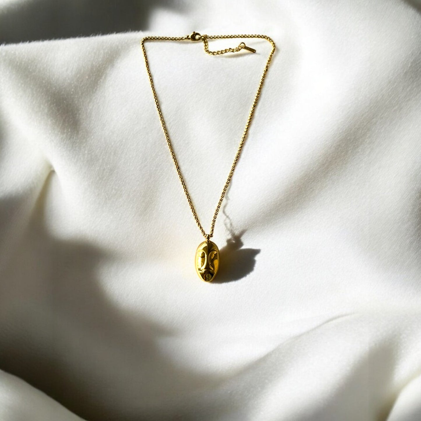 18K Elysian Face Necklace