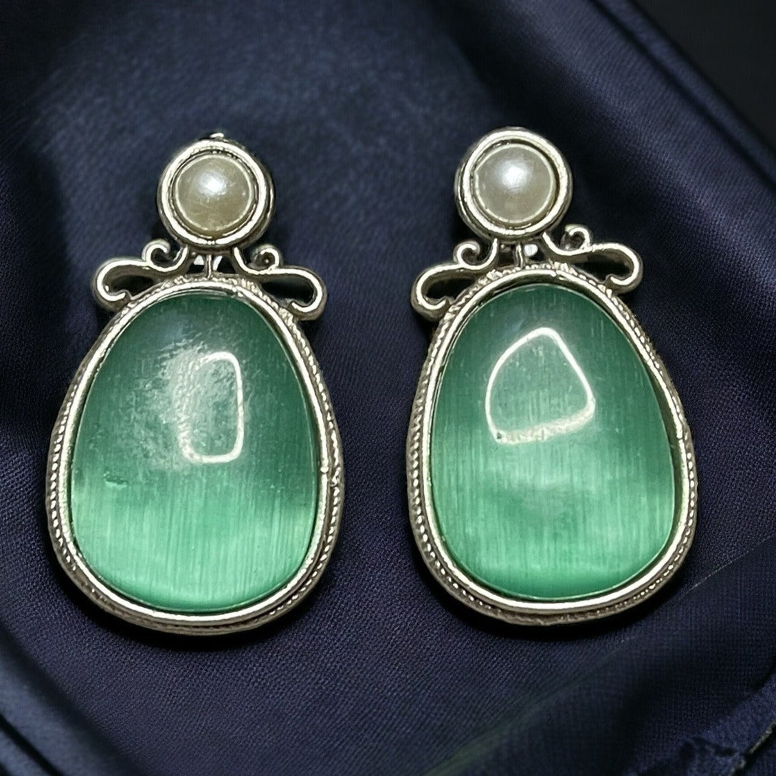SS Minty Pearl Whispers Earrings