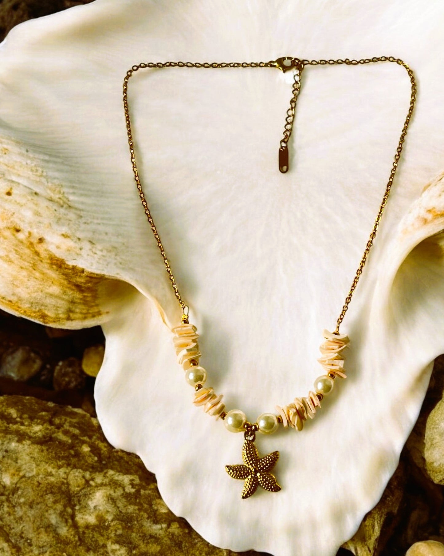 Shell Beads & Star Fish Pendant Necklace