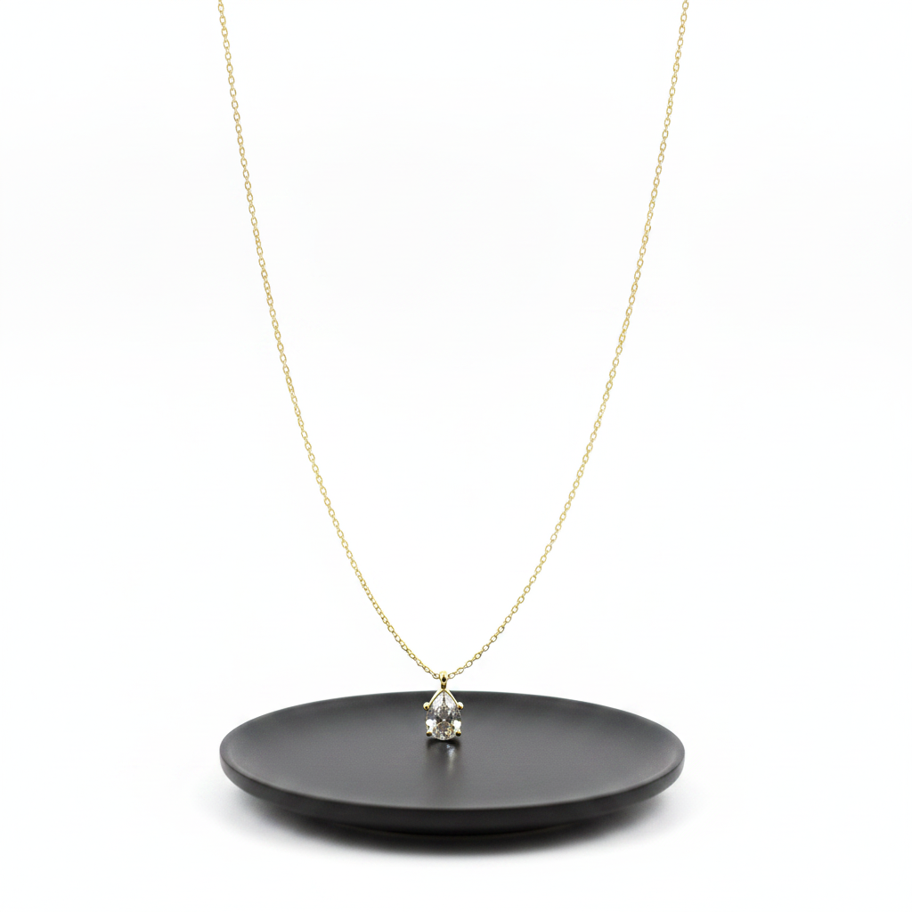 Queen Lisa Necklace