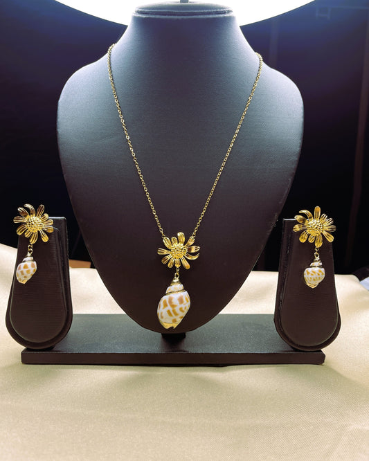 Sunflower Beach 18K Gold Plated Necklace Set