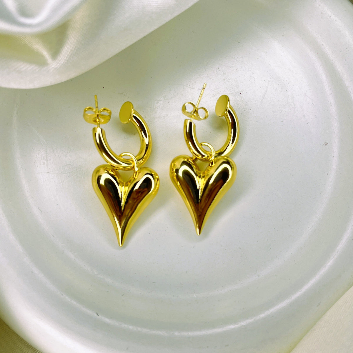 Sweetheart Swing Earrings – Sundar Sakhi