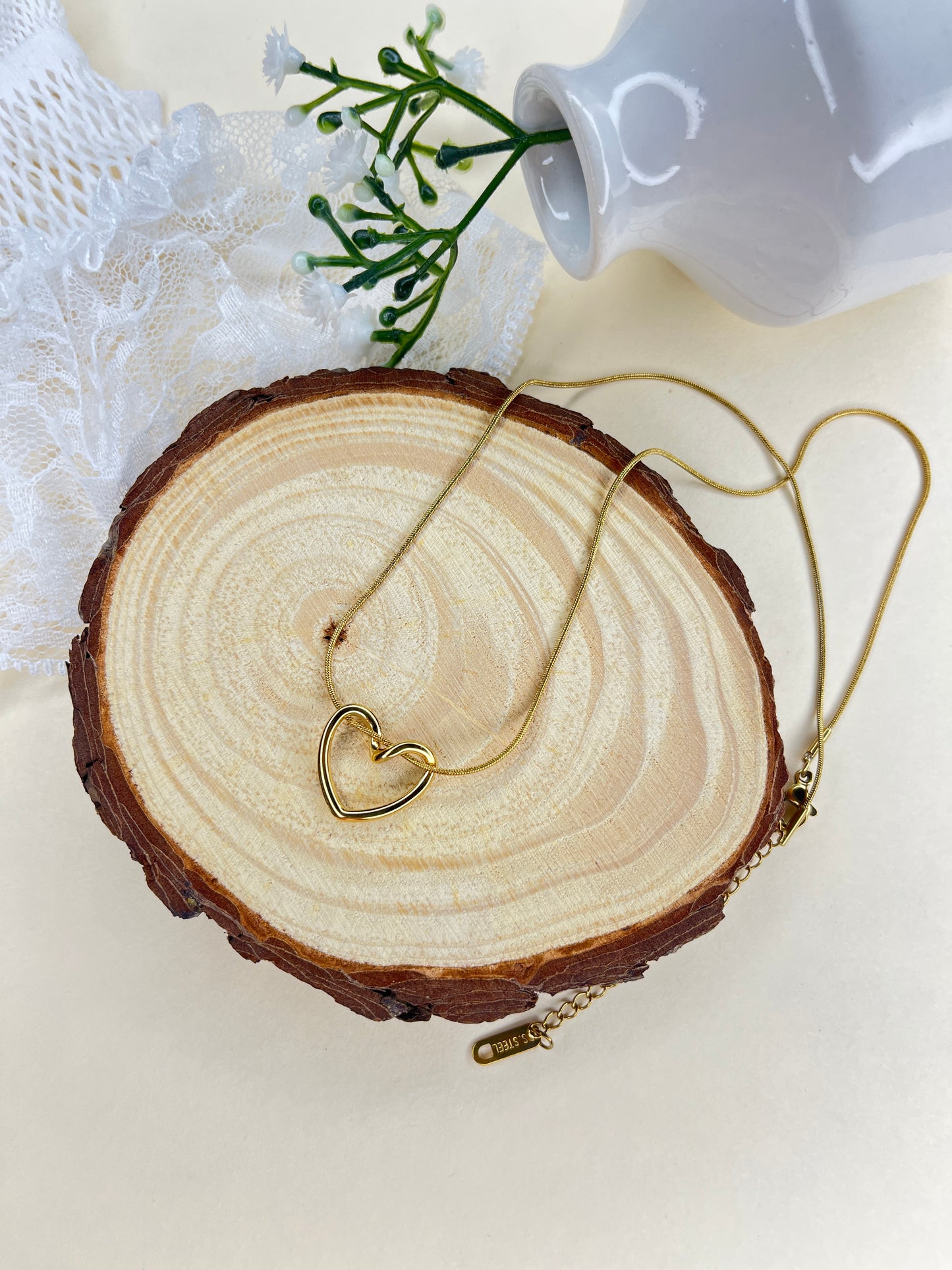 Heart Veil Necklace