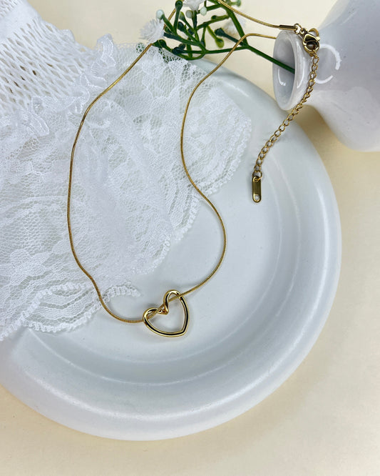 Heart Veil Necklace