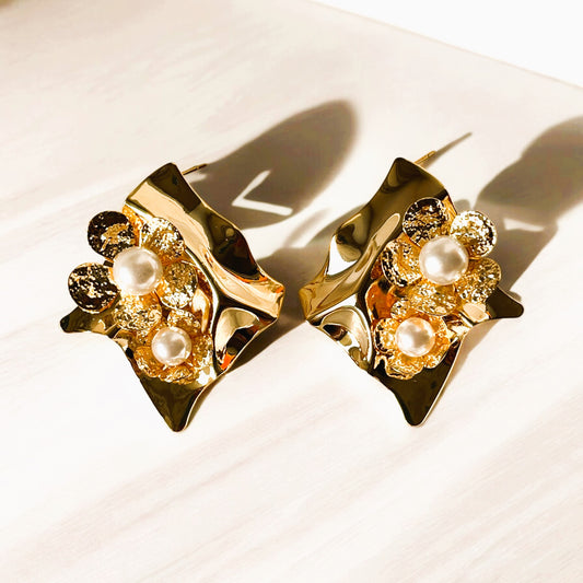 Magical Flora Frame Earrings