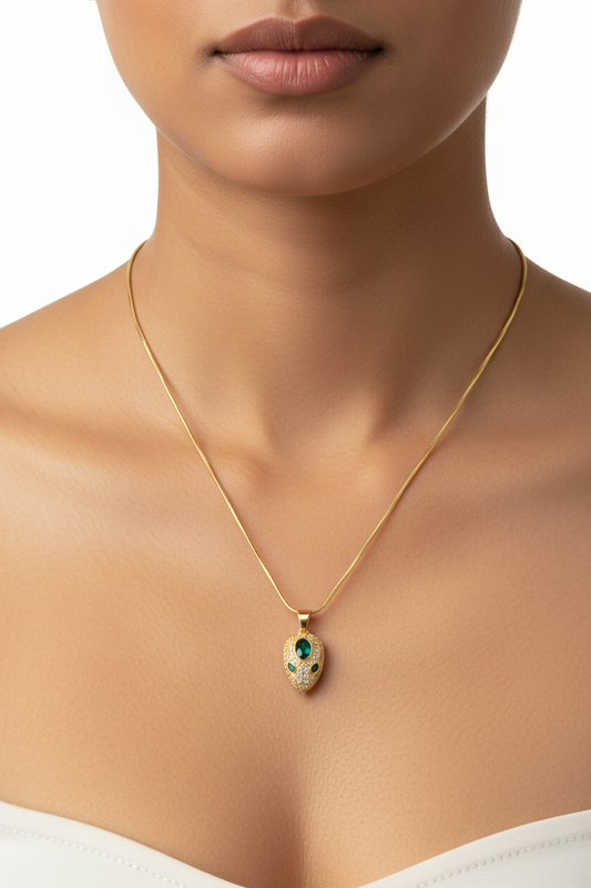 SS Serpentine Splendor: Snake Head Pendant & Chain Set.