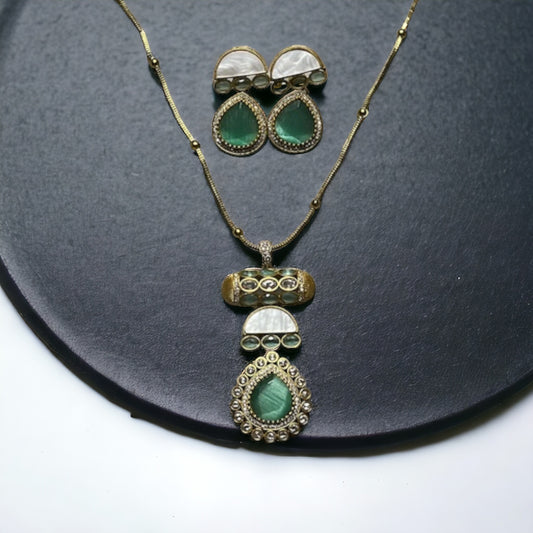 SS Parijat Pankhudi Chain Pendant & Earrings Set